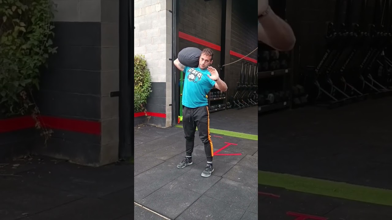 CÓMO SE HACE UN SANDBAG CLEAN - CrossFit de YanariSama