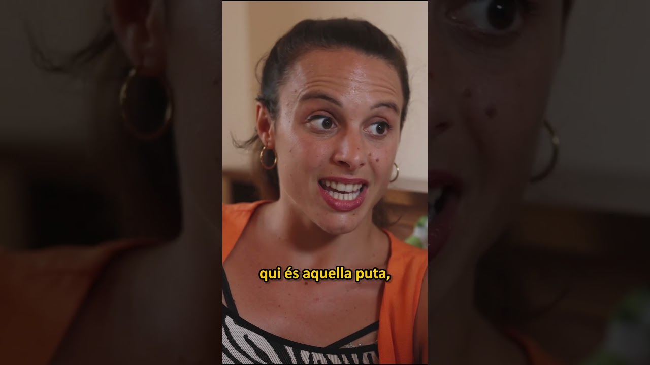 Inseguretats | #Esquetxes #comèdia en #català #esquetx #catala #comedia #parodia #humor #sketch #gag de Esquetxes