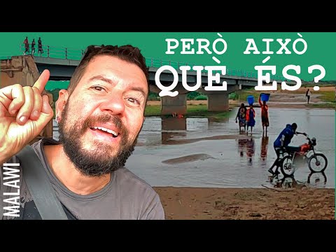 UNA PISTA HORRIBLE fins la frontera | Viatge a l'ÀFRICA en 4x4 - país nº18 -CAP9. MALAWI de ONtravelling