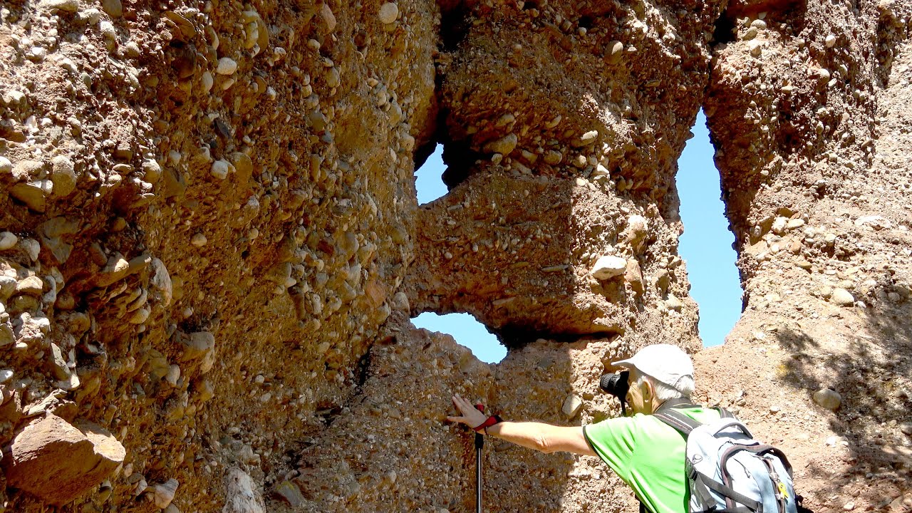 Font del Forat i roques de la Coca. Sant Llorenç del Munt de Lluís Fernàndez López