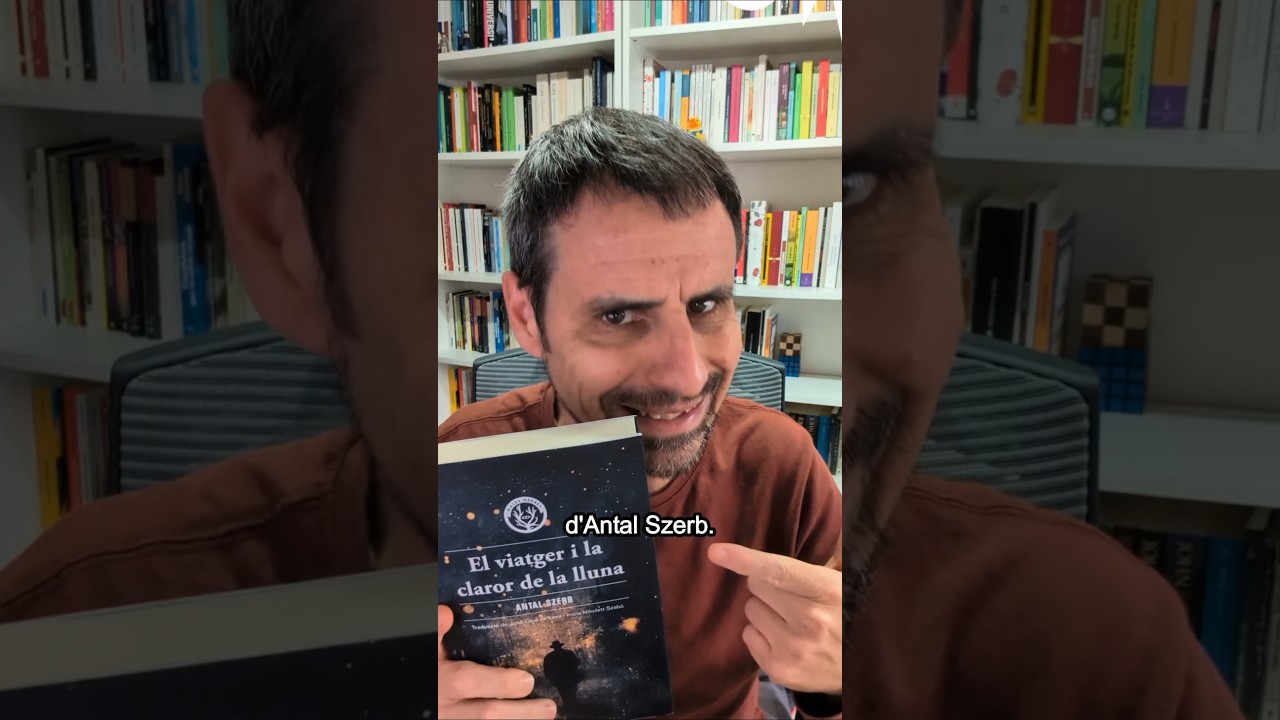 El viatger i la claror de la lluna, d'Antal Szerb. de Els Book Hunters
