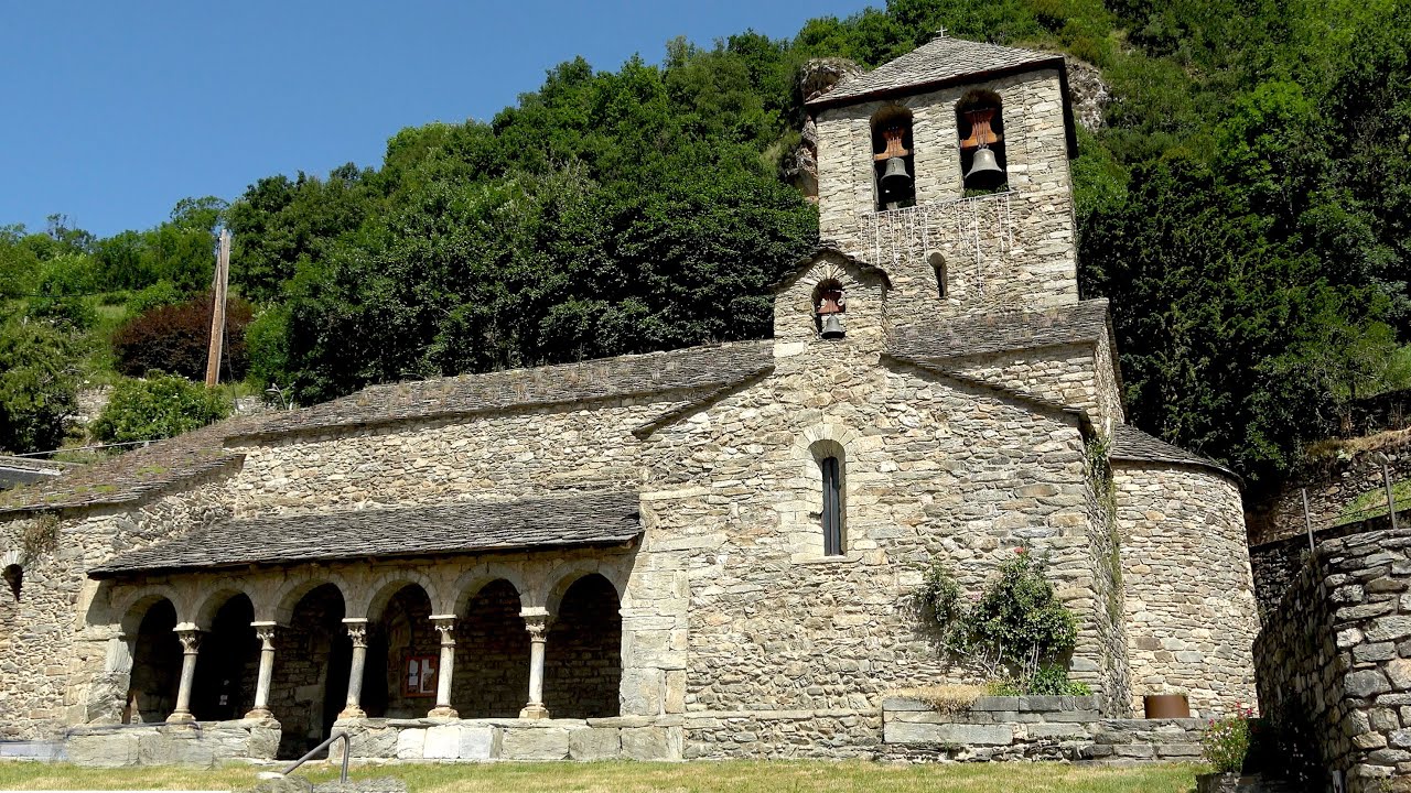Romànic a la Vall de Ribes: Queralbs, Fustanyà, Dòrria, Ventolà, Planoles, Planès i Ribes Freser. de Lluís Fernàndez López