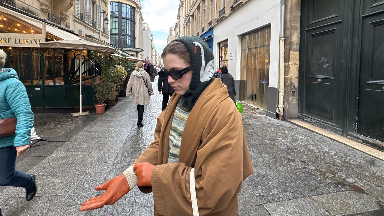 tres germanes a parís de Juli Yuli