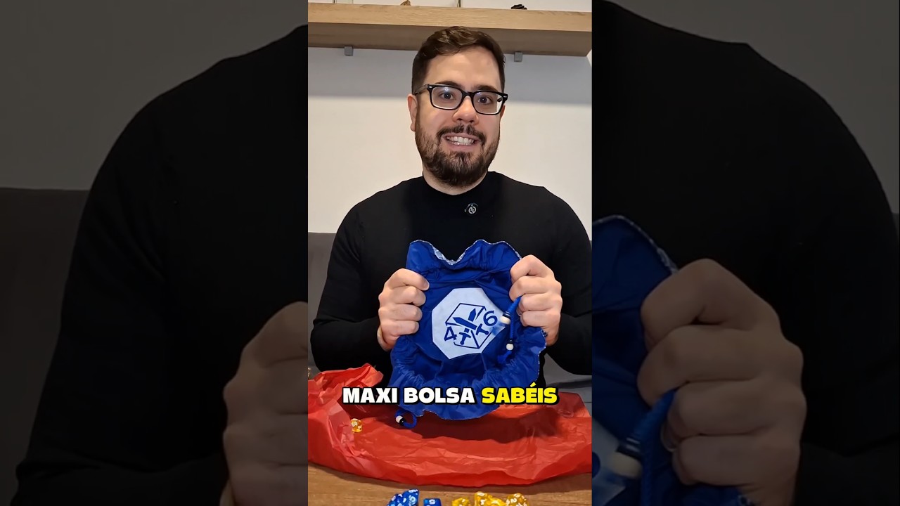 Hoy nos ha dado un regalo muy especial @costurerorolero nos ha dado una bolsa de dados personalizada de 4dausde6
