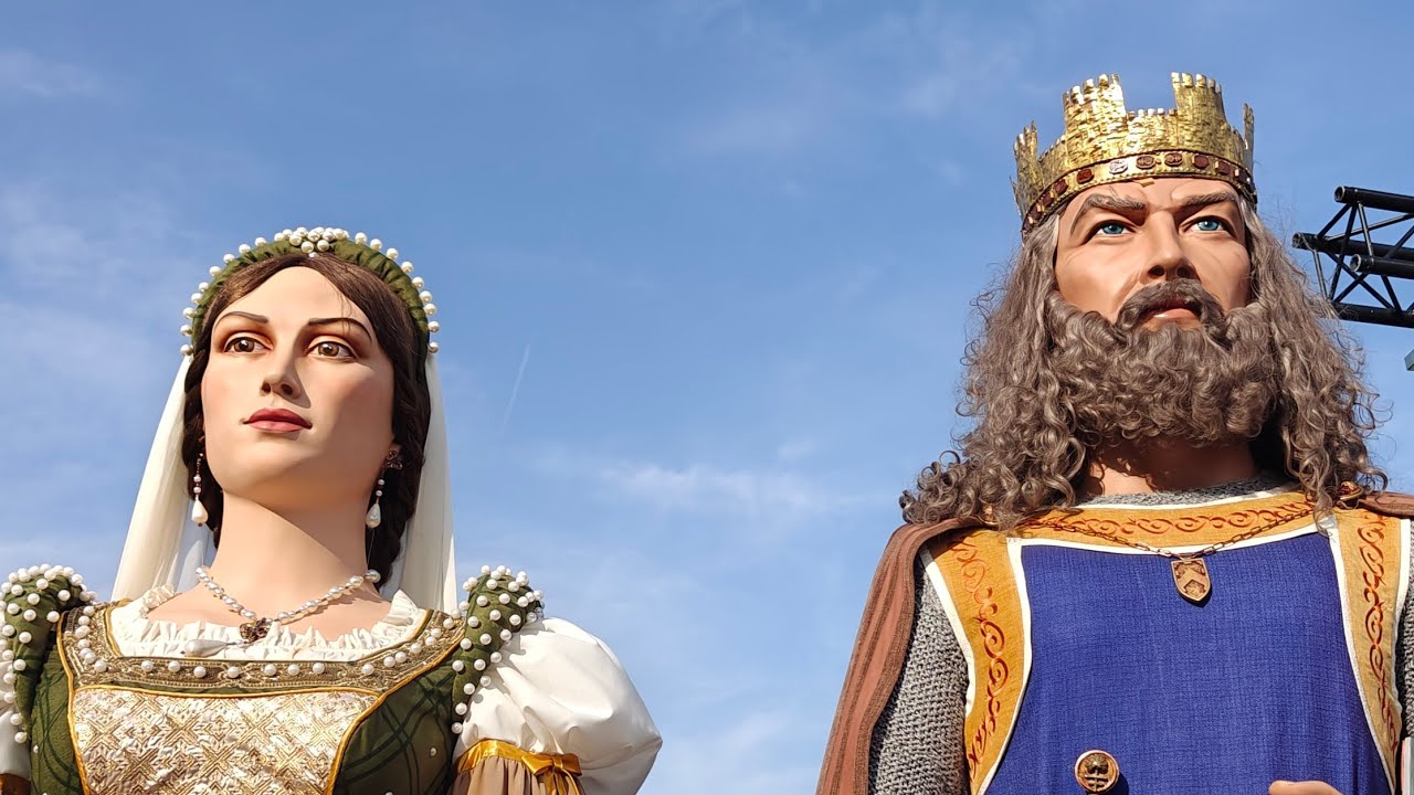 Cercavila dels gegants de Cabrera de Mar a la festa d'estiu del Pla de l'Avellà de Xavier Àgueda COMPETIC